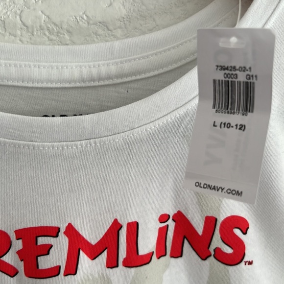 Gremlins Gizmo Long Sleeve Crop Top - Picture 7 of 8